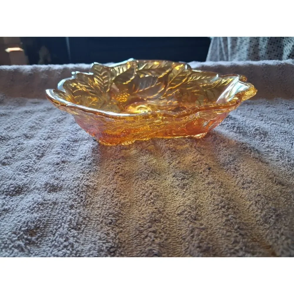 Carnival Glass Bowl Loganberry & Leaf by Indiana Glass Co. 7.25